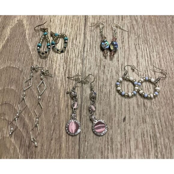 Earrings Lot of 5 Dangly Girly Classy - Picture 1 of 2